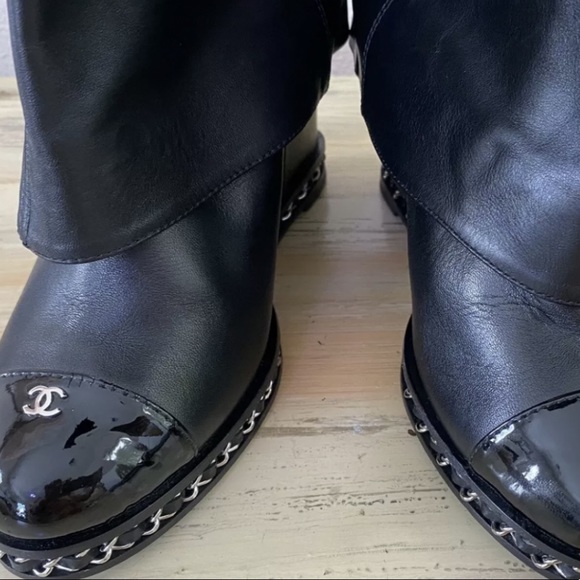 CHANEL CHAIN BOOT - Picture 6 of 8
